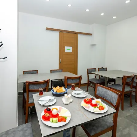 Hotel Mayza