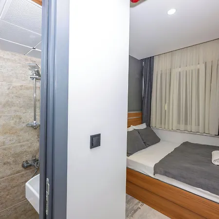 Hotel Mayza