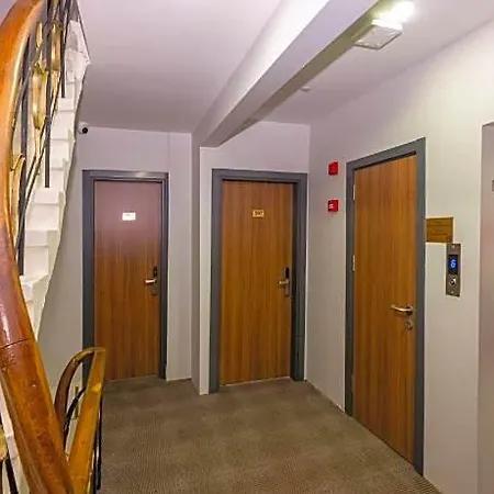 Otel Mayza 3*