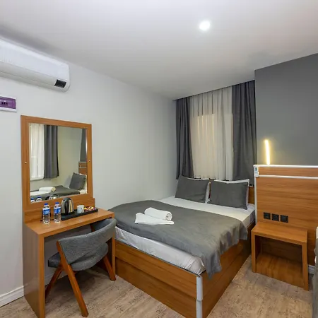 Hotel Mayza